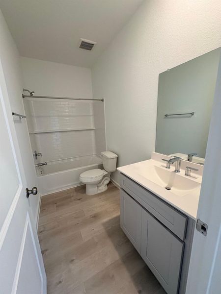 Furnished interior view inside a new home in Stokesbury, Waller (Image 11).