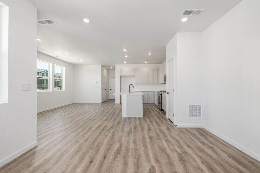 Image 28 of a home in Painted Prairie.