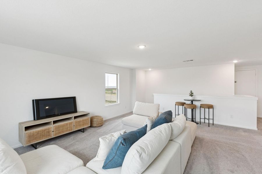 Furnished interior view inside a new home in River Ranch, Dayton (Image 17).
