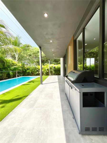 Patio with Grill Patio with Grill