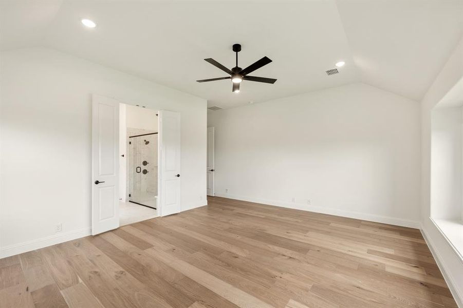 Spacious, unfurnished interior of a new home in Timberbrook 4B, Justin (Image 26). Spacious, unfurnished interior of a new home in Timberbrook 4B, Justin (Image 26).
