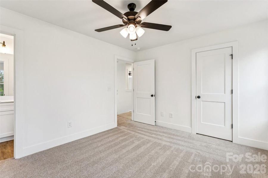 Spacious, unfurnished interior of a new home in , Rock Hill (Image 20).