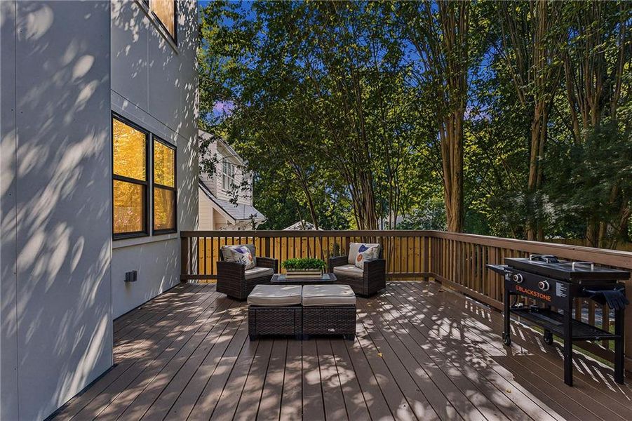 Exterior details and patio area of a home in , Atlanta (Image 28).
