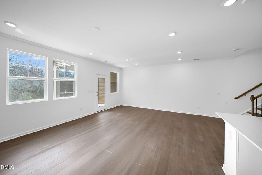 SUN_Everlee_Pic_CarsonII_QMI_260_Great_2