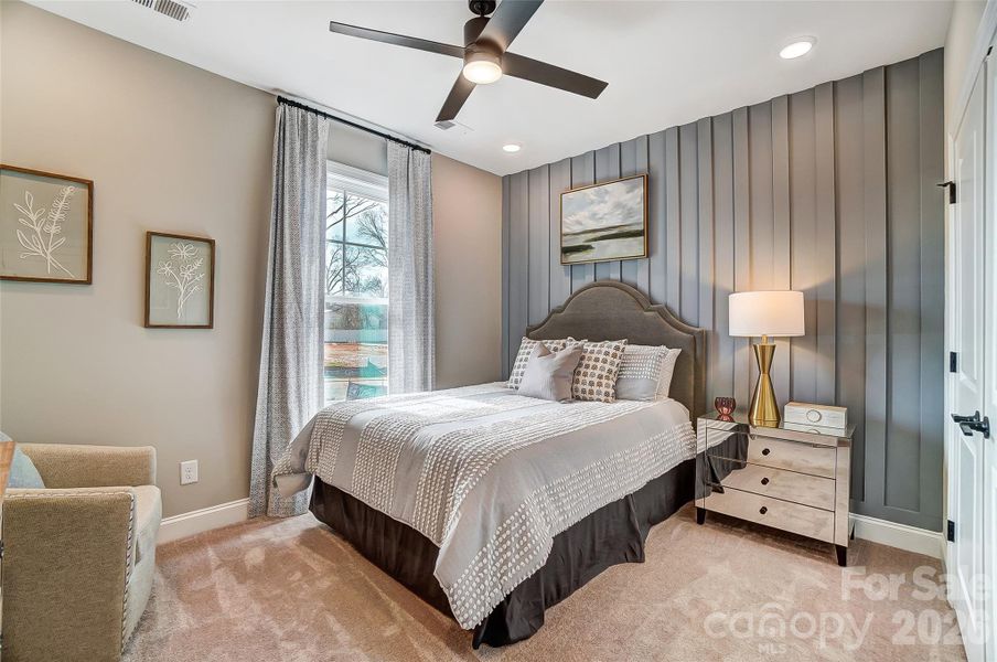 Secondary bedroom on the main