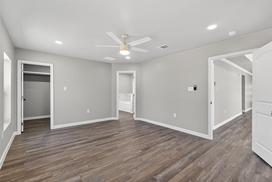 Spacious, unfurnished interior of a new home in , Cleveland (Image 28).