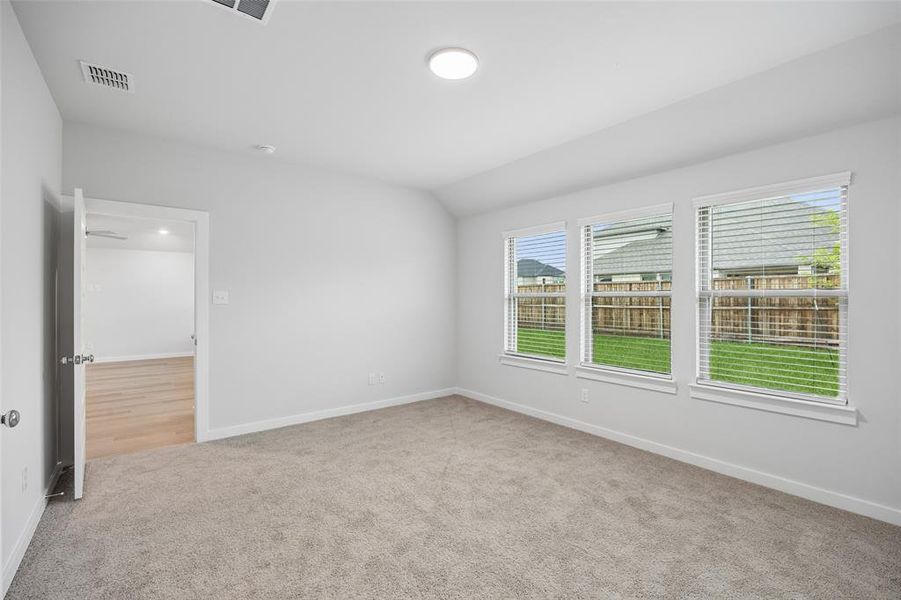 Spacious, unfurnished interior of a new home in , Lavon (Image 20).