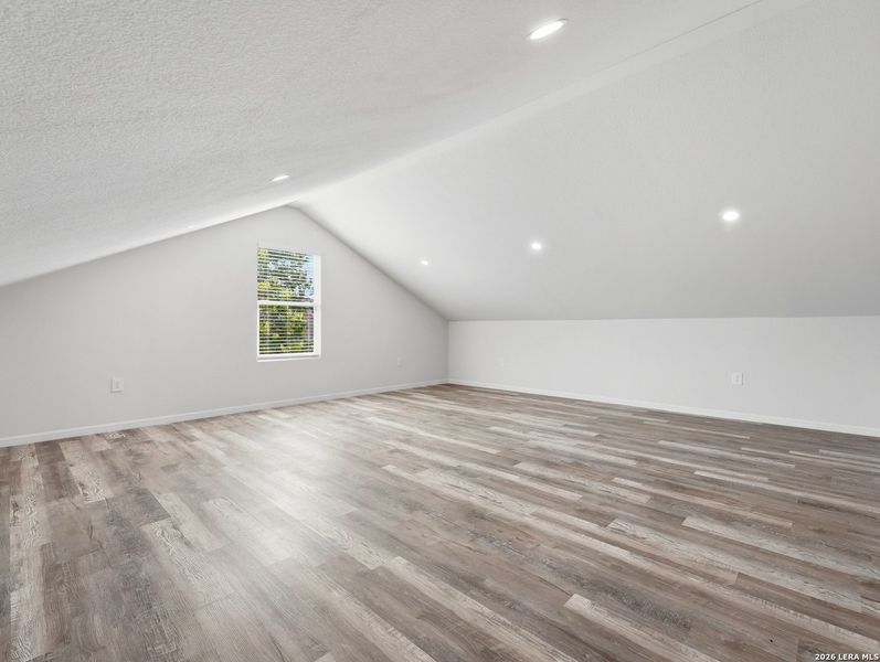 Spacious, unfurnished interior of a new home in , San Antonio (Image 17).