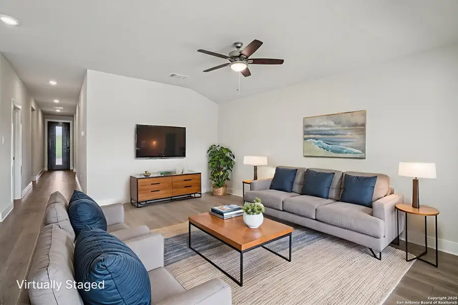 Furnished interior view inside a new home in Comanche Ridge, San Antonio (Image 8). Furnished interior view inside a new home in Comanche Ridge, San Antonio (Image 8).