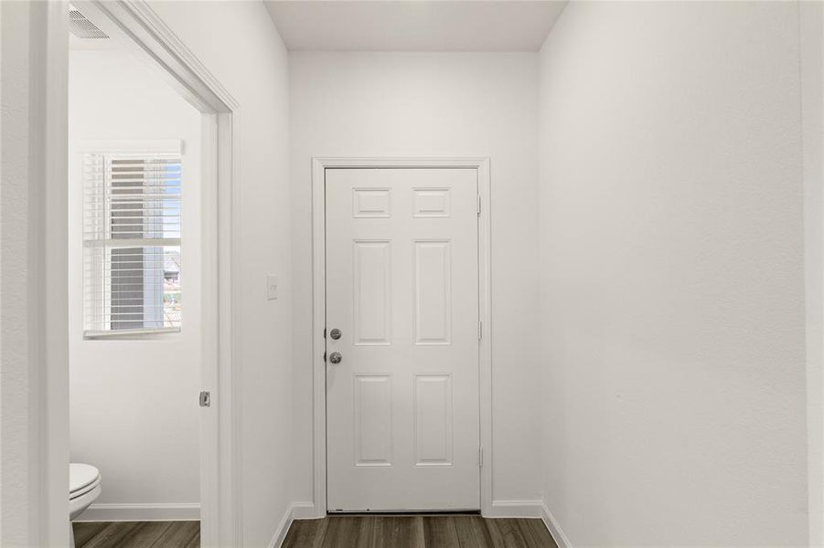 03. 3312 Dillonwood - Entry 03. 3312 Dillonwood - Entry