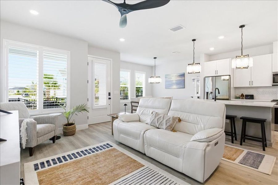 Furnished interior view inside a new home in , Sarasota (Image 19).