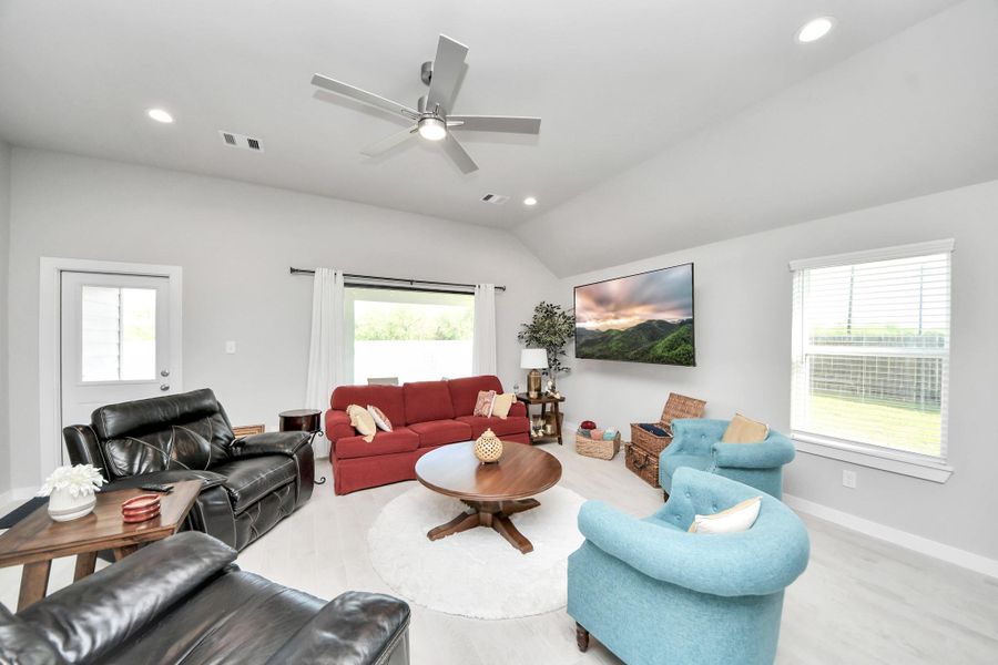 Furnished interior view inside a new home in Briarwood Crossing, Rosenberg (Image 13).