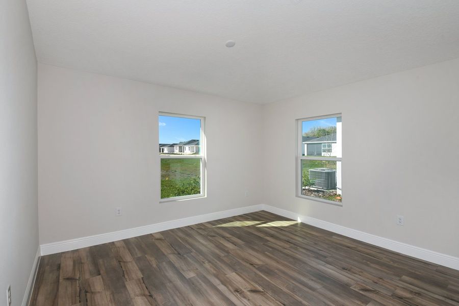 Spacious, unfurnished interior of a new home in Cherrywood Preserve, Ocala (Image 15).