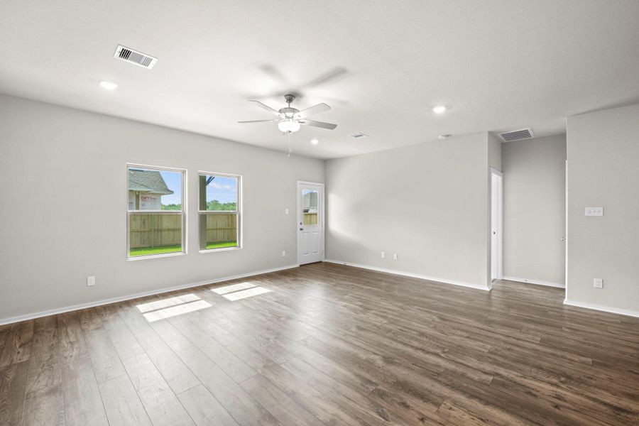 Spacious, unfurnished interior of a new home in Windrose Green, Angleton (Image 14). Spacious, unfurnished interior of a new home in Windrose Green, Angleton (Image 14).