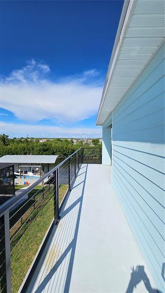 Exterior details and patio area of a home in , Port Charlotte (Image 4).