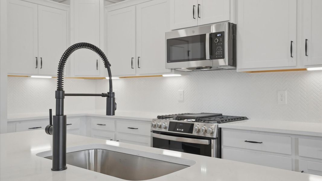 Furnished interior view inside a new home in Harrier Point, Woodruff (Image 9).