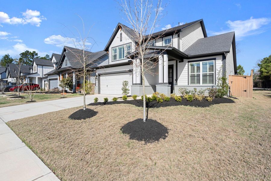 Ideally located in Kingsley Square, near Pine Market and Woodforest’s community amenities. Ideally located in Kingsley Square, near Pine Market and Woodforest’s community amenities.