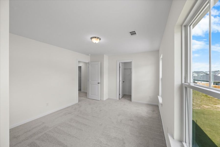 Spacious, unfurnished interior of a new home in Windsor, North Augusta (Image 30).