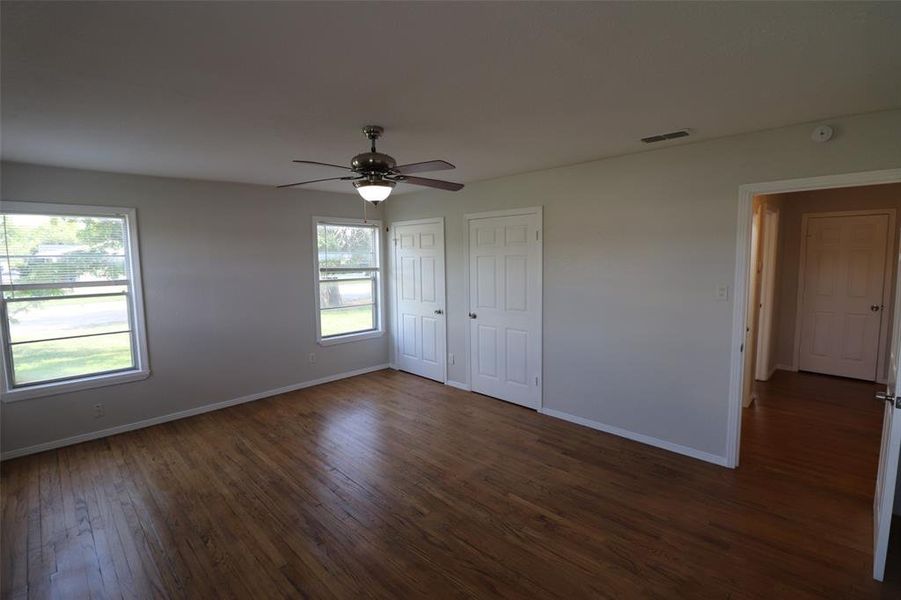 Spacious, unfurnished interior of a new home in , Brownwood (Image 20).