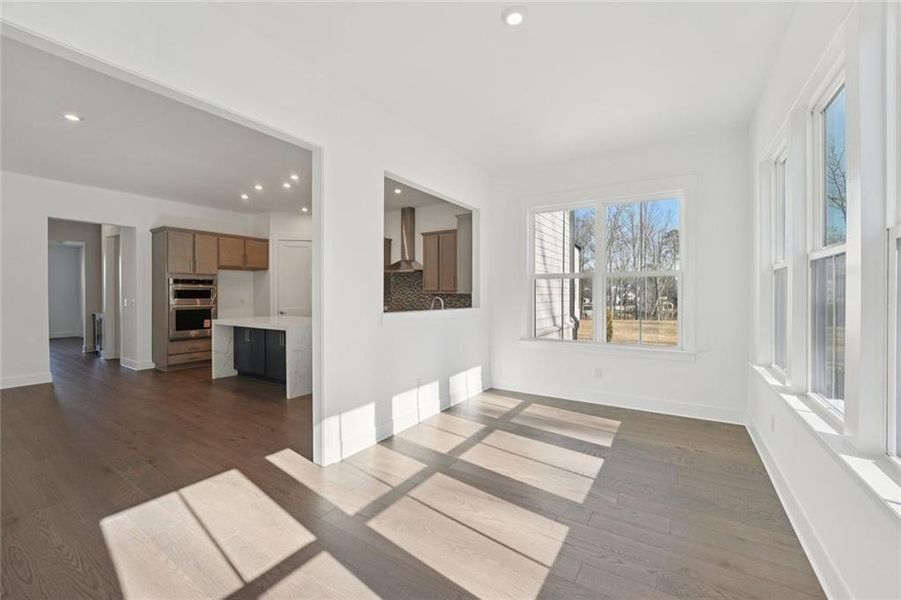 Spacious, unfurnished interior of a new home in Sterling Pointe, Cumming (Image 54).