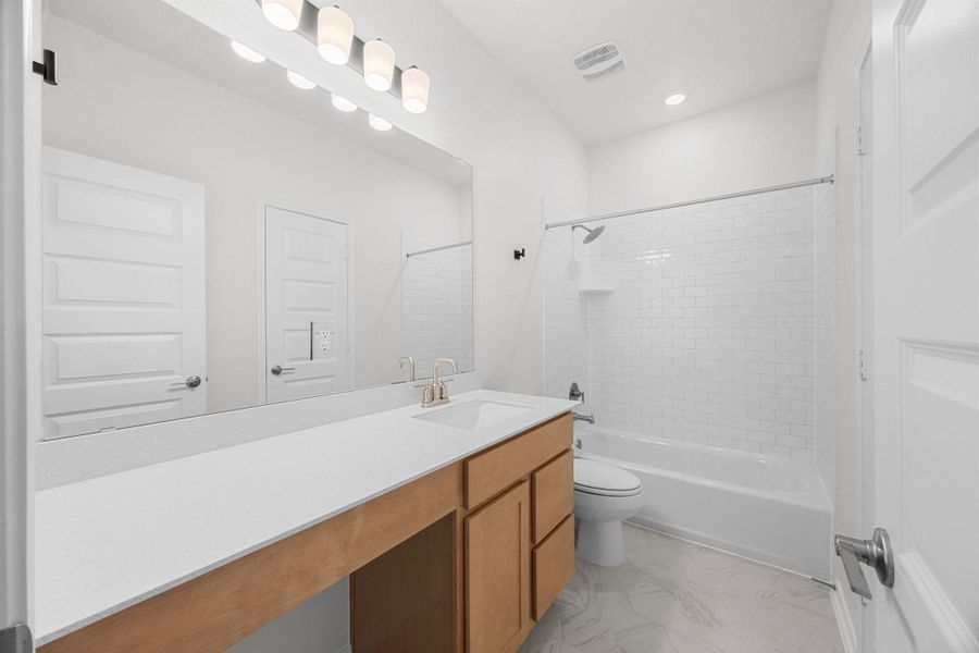 Furnished interior view inside a new home in Retreat at San Gabriel, Georgetown (Image 9). Furnished interior view inside a new home in Retreat at San Gabriel, Georgetown (Image 9).