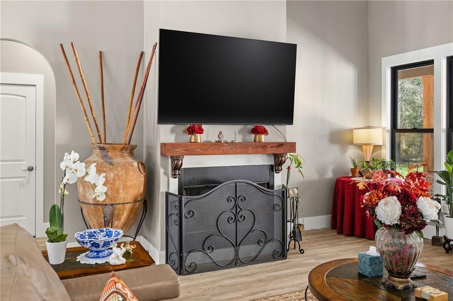 Furnished interior view inside a new home in , Jefferson (Image 16).