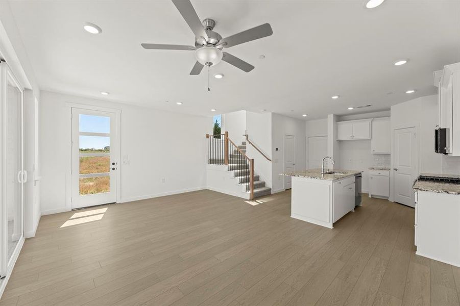 1827 Azalea_2282_Cypress II_Kitchen