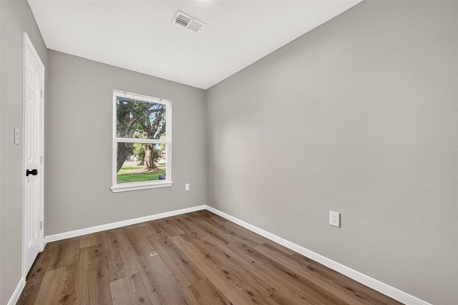 Spacious, unfurnished interior of a new home in , Boling (Image 23). Spacious, unfurnished interior of a new home in , Boling (Image 23).