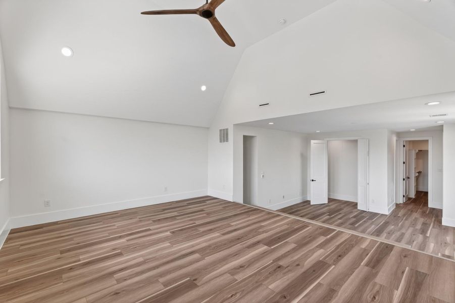 Spacious, unfurnished interior of a new home in , Houston (Image 36). Spacious, unfurnished interior of a new home in , Houston (Image 36).