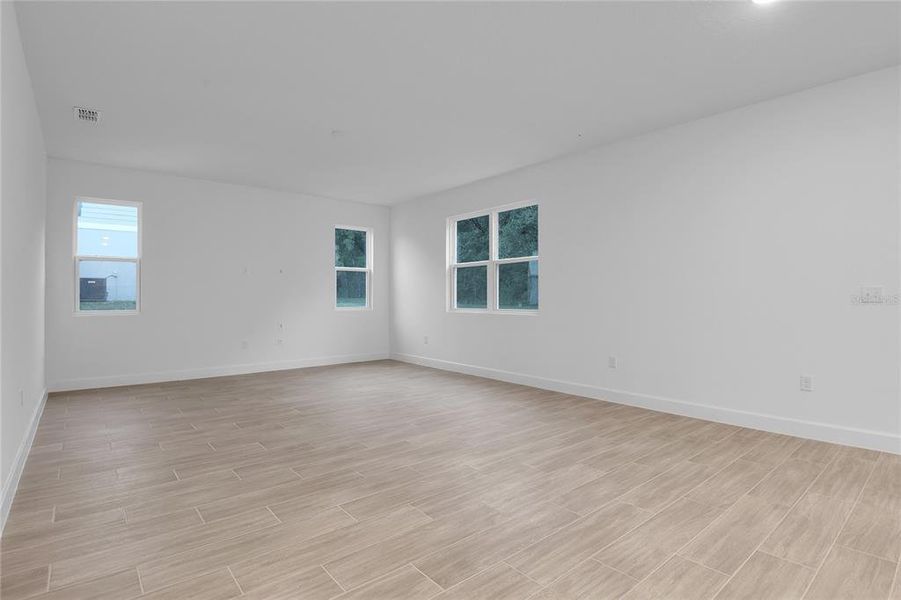 Spacious, unfurnished interior of a new home in Seasons at Wekiva Ridge, Mount Dora (Image 11). Spacious, unfurnished interior of a new home in Seasons at Wekiva Ridge, Mount Dora (Image 11).