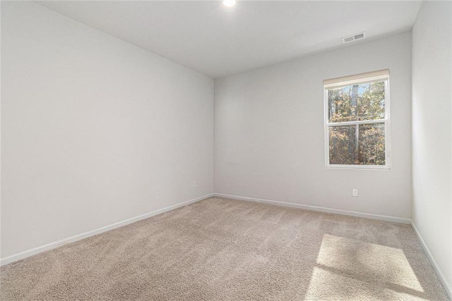 Spacious, unfurnished interior of a new home in Pickens Landing, Dacula (Image 27).