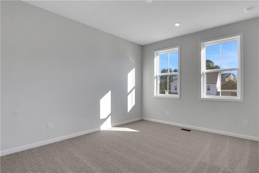 Spacious, unfurnished interior of a new home in Hillside Manor, Powder Springs (Image 28).
