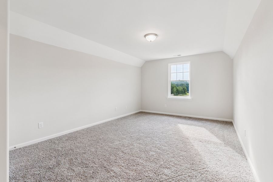 Representative unfurnished interior of a home built from the The Athens + Bonus Room by Smith Family Homes in NorthShore on the St. Marys River, Kingsland (Image 21).