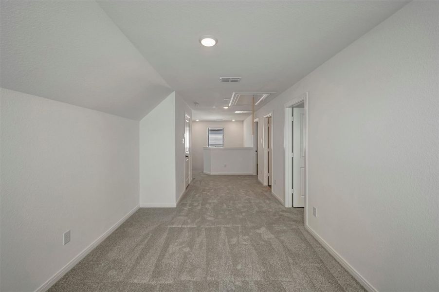 Spacious, unfurnished interior of a new home in Austin Point, Richmond (Image 24).