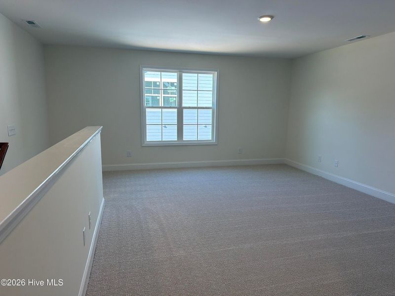 Spacious, unfurnished interior of a new home in Legacy Lakes, Aberdeen (Image 14).
