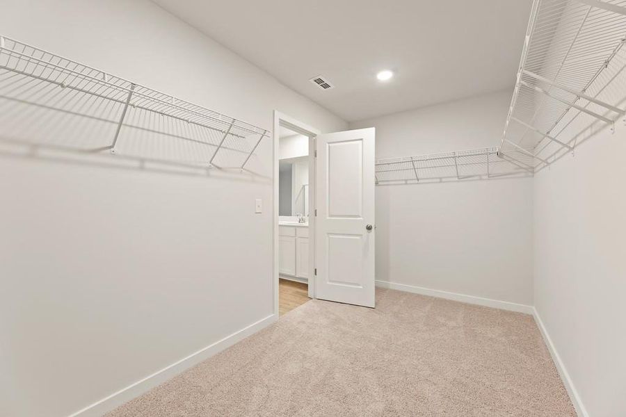 Spacious, unfurnished interior of a new home in Parkview Estates, South Fulton (Image 9).
