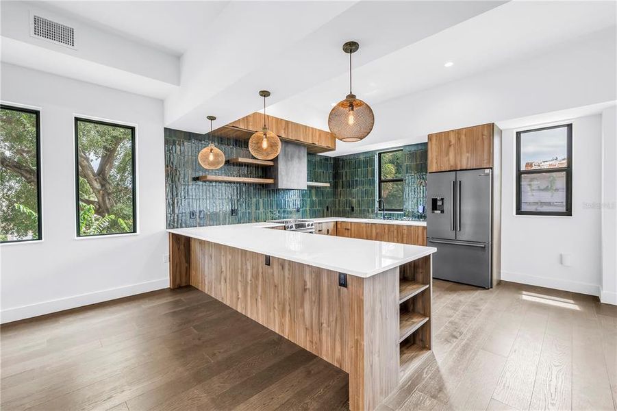 Furnished interior view inside a new home in East Oak Townhomes, Tampa (Image 32).