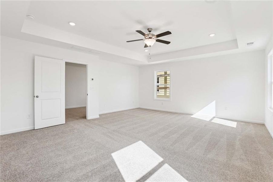 Spacious, unfurnished interior of a new home in Arbors at Richland Creek, Buford (Image 18).