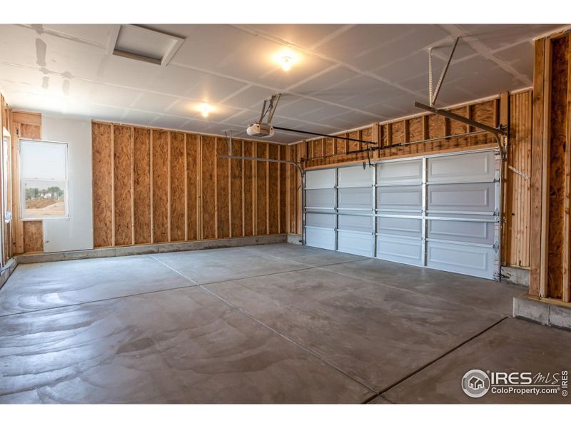 EXAMPLE PHOTO: GARAGE