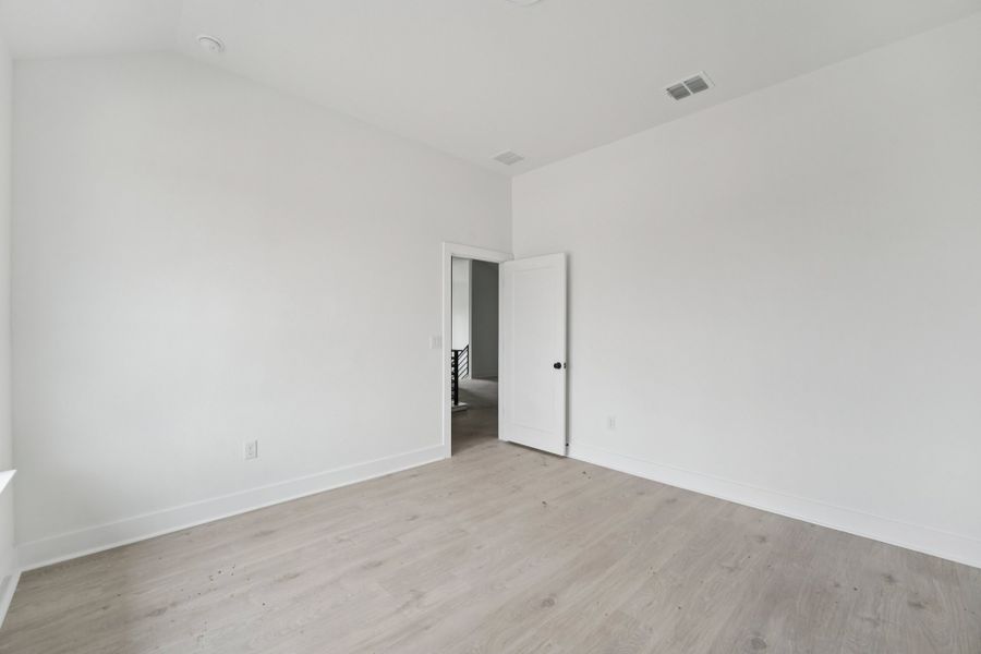 29 web or mls San Saba Dr S2412 029