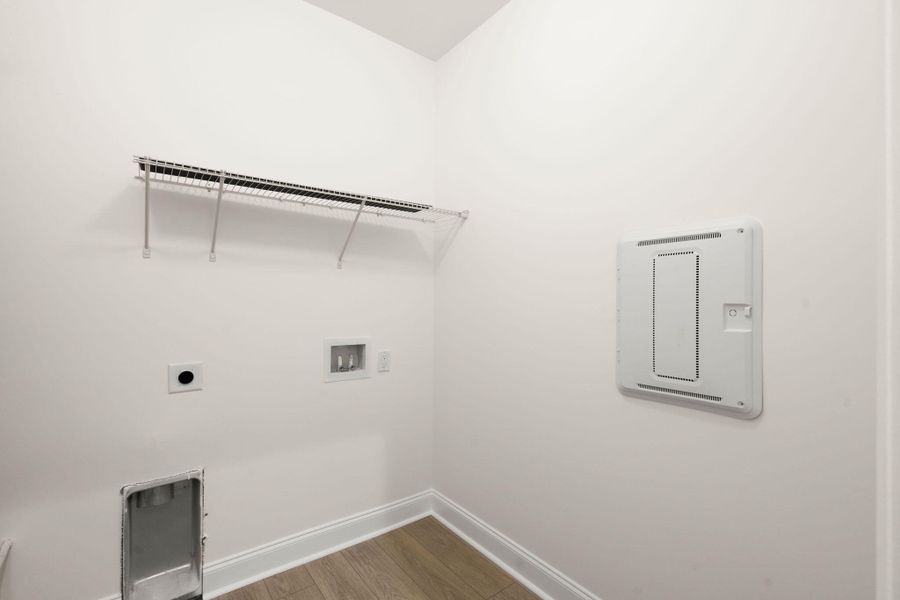 Spacious, unfurnished interior of a new home in , North Charleston (Image 25).