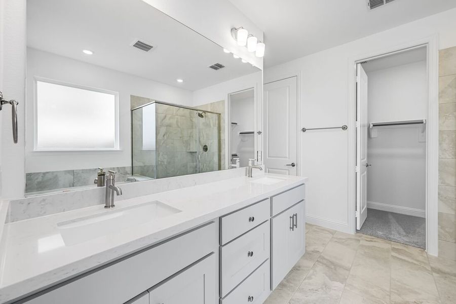 Furnished interior view inside a new home in The Ridge at Northlake 60s, Northlake (Image 18).