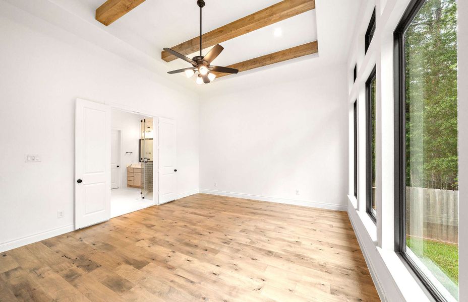 Spacious, unfurnished interior of a new home in Bridgeland 60′, Cypress (Image 26).