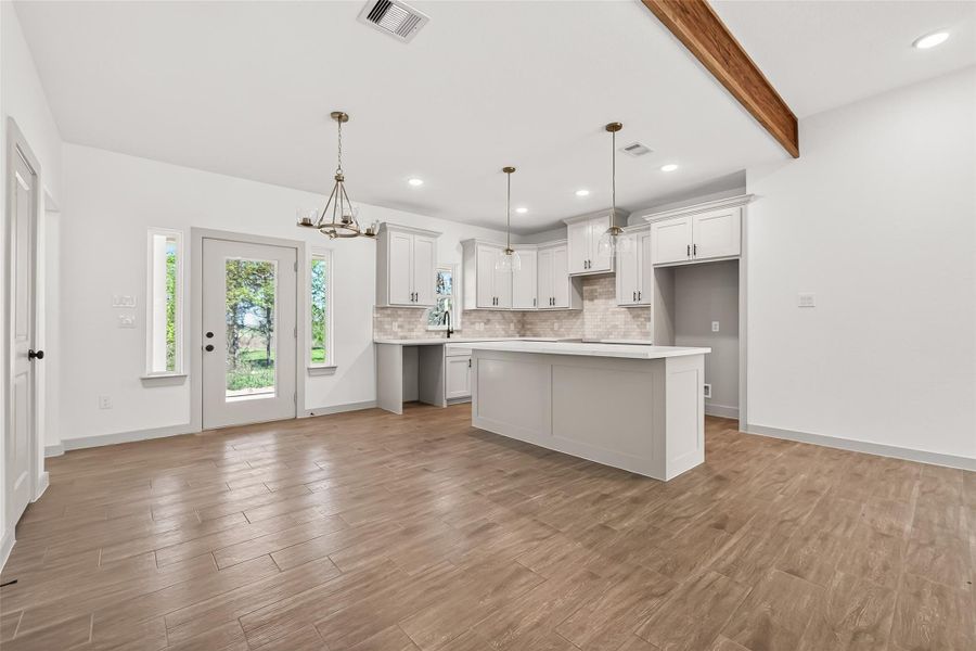 Furnished interior view inside a new home in , Hempstead (Image 7).