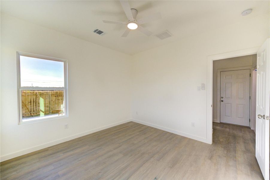 Spacious, unfurnished interior of a new home in , Cleveland (Image 46).