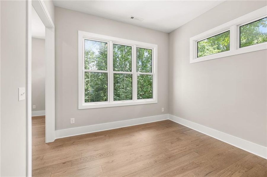 Spacious, unfurnished interior of a new home in , Nicholson (Image 20).