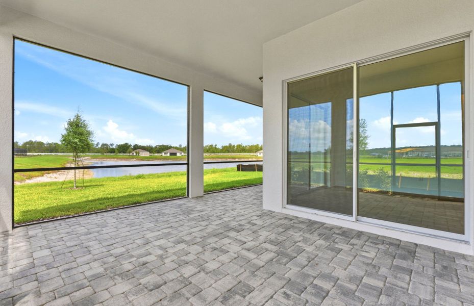 Exterior details and patio area of a home in Del Webb River Reserve, Spring Hill (Image 4).