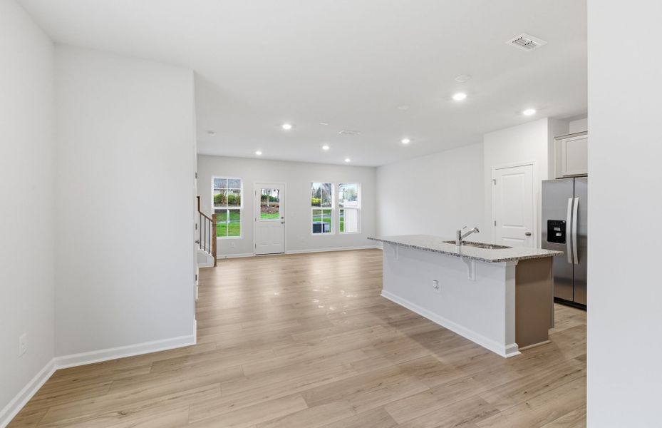 Spacious, unfurnished interior of a new home in Flemingfield, Greensboro (Image 23).