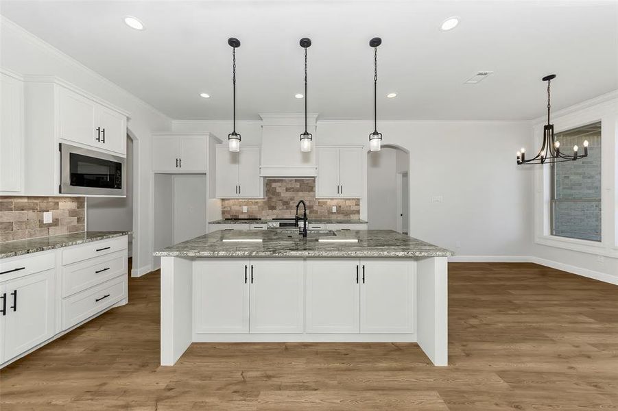 Furnished interior view inside a new home in , Mineral Wells (Image 8).