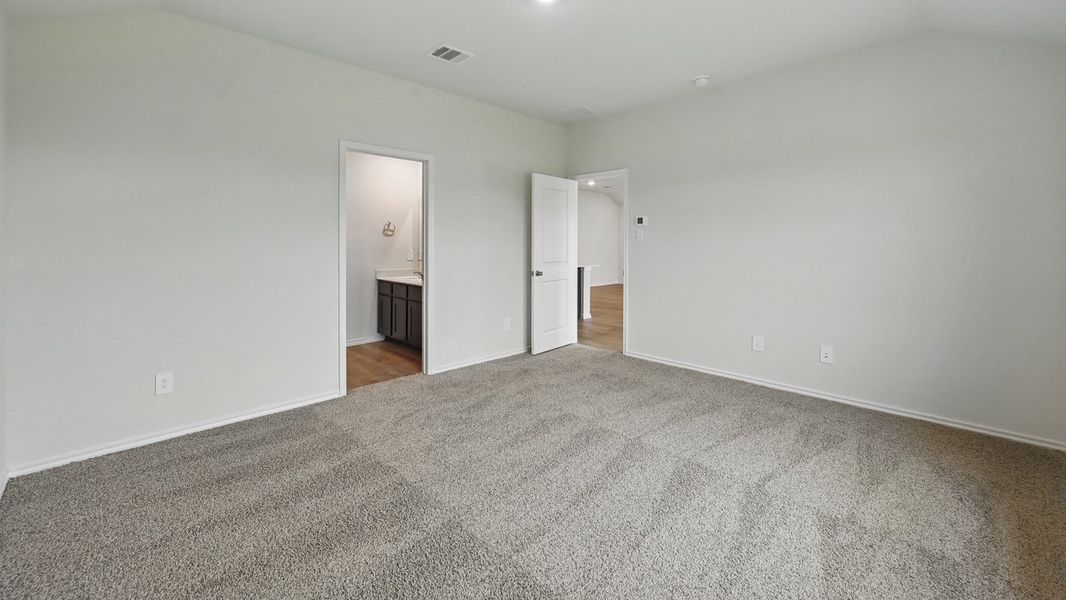 Spacious, unfurnished interior of a new home in Bluff Springs, Ferris (Image 20). Spacious, unfurnished interior of a new home in Bluff Springs, Ferris (Image 20).